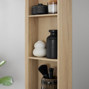 Shelf unit in oak