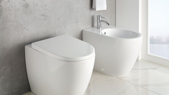 Geberit iCon WC and floor-standing bidet combination